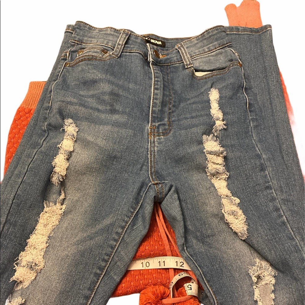 Fashion Nova Ripped Skinny Jeans Sz 7/8